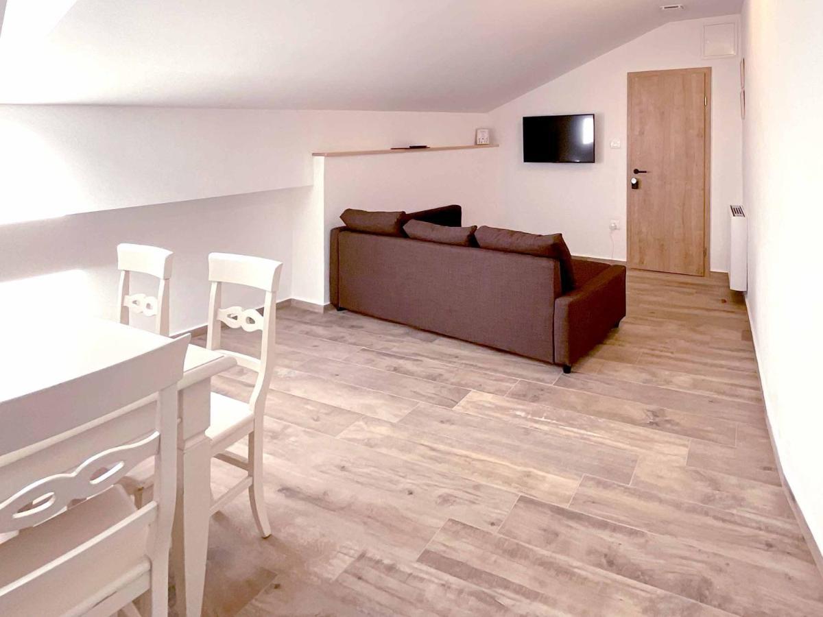 Soca Guesthouse Kanal エクステリア 写真